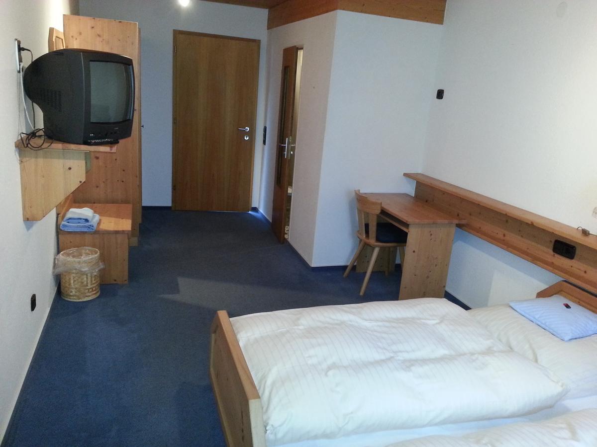Hotel Bad Bruckhaus Gurtweil Chambre photo
